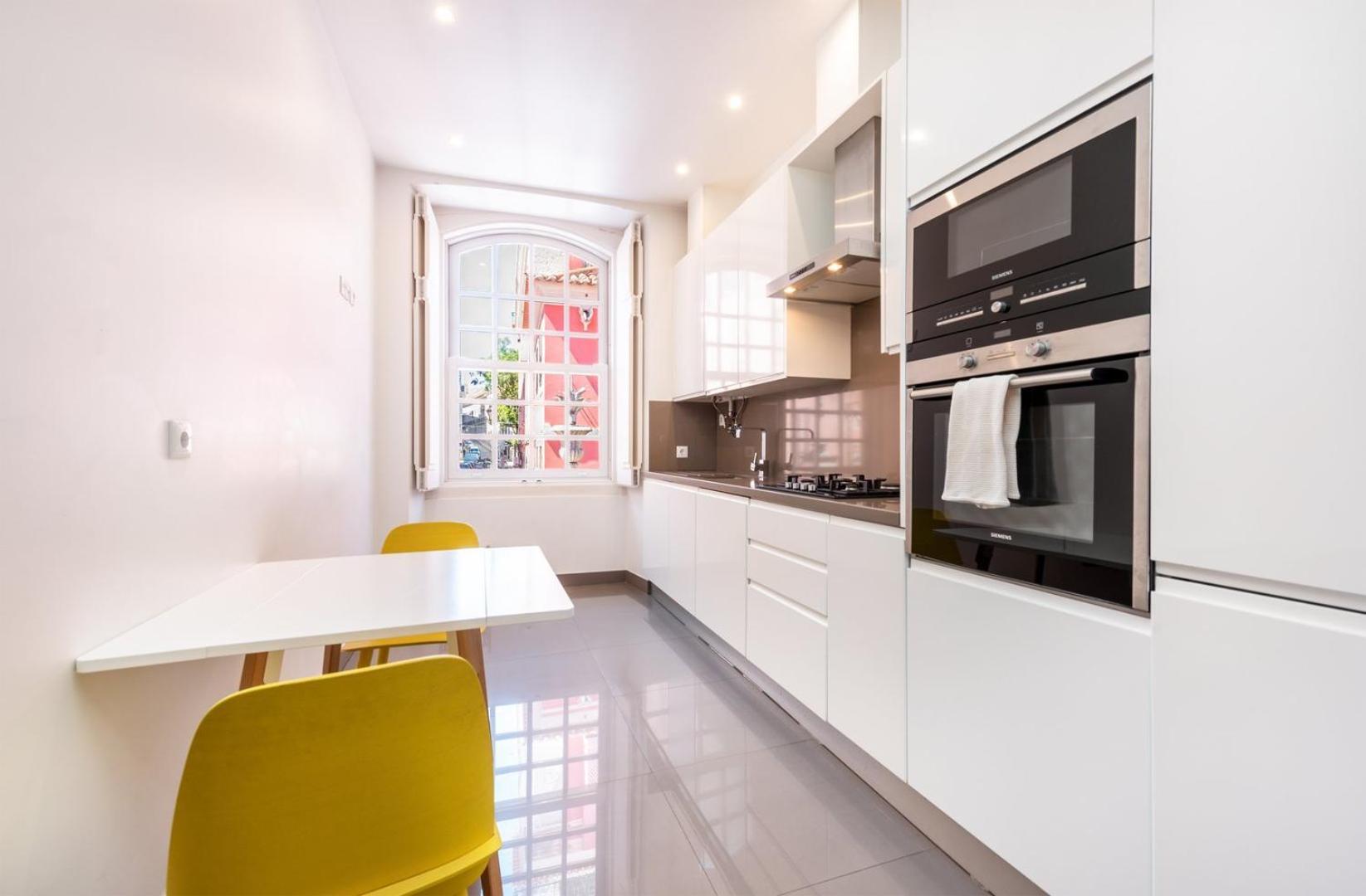 Guestready - Newly Renovated Chiado Haven Lägenhet Lisboa Exteriör bild