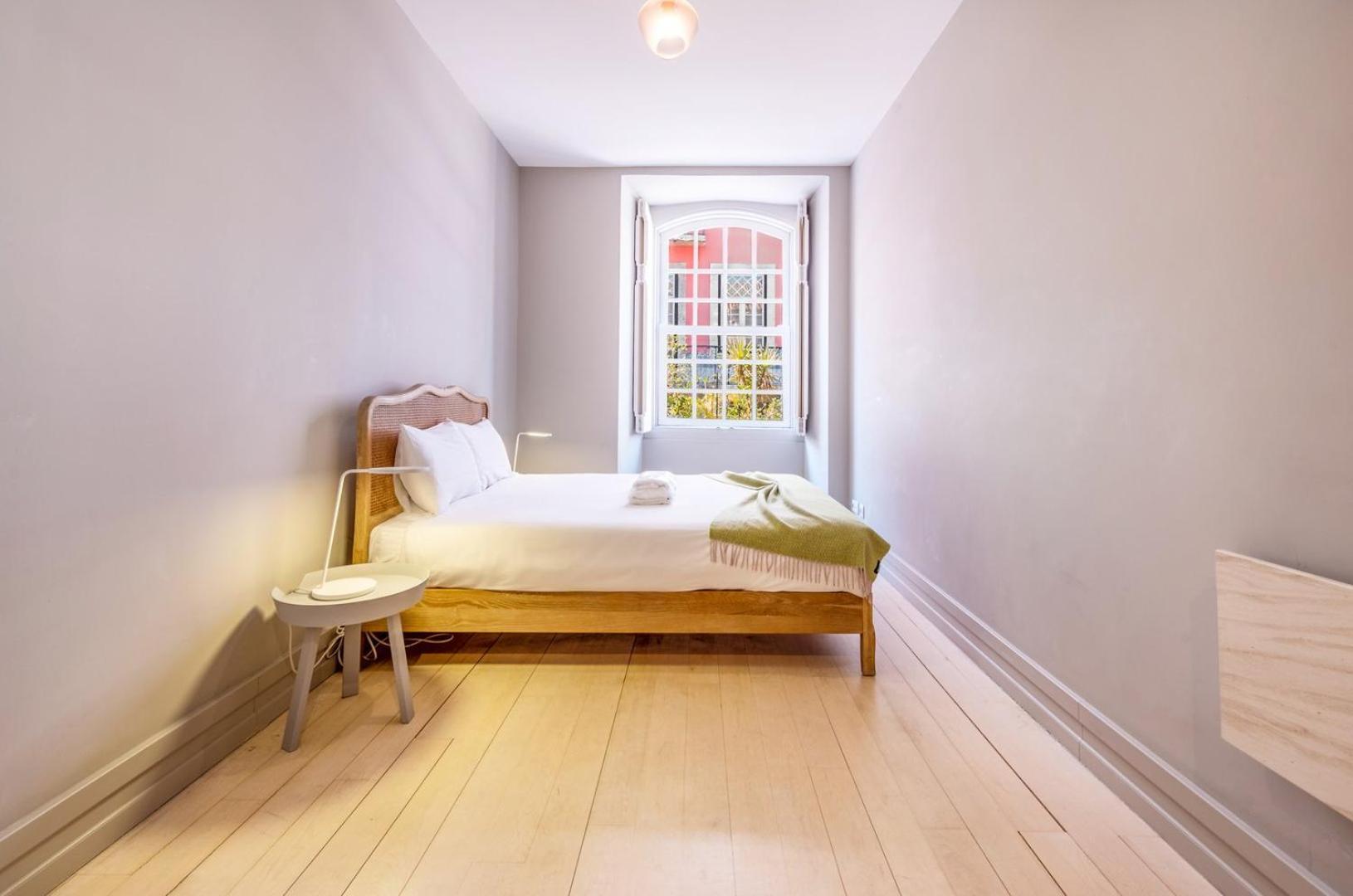 Guestready - Newly Renovated Chiado Haven Lägenhet Lisboa Exteriör bild
